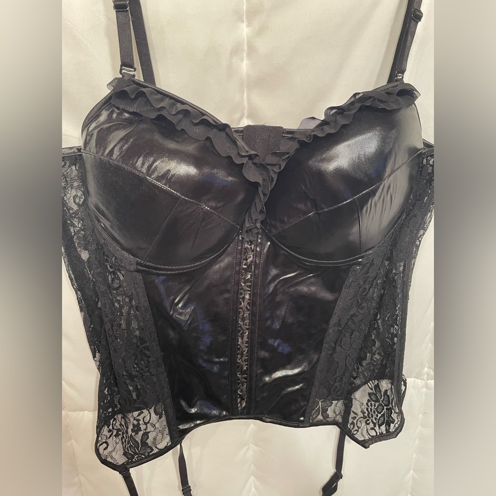 Torrid curve sexy black corset top with see through mesh details torrid size 2